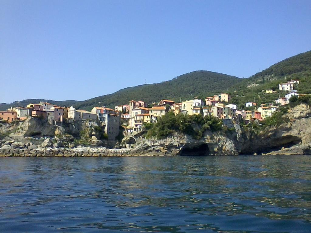 Casa A Lerici Nell'Antico Borgo Villa Exterior photo